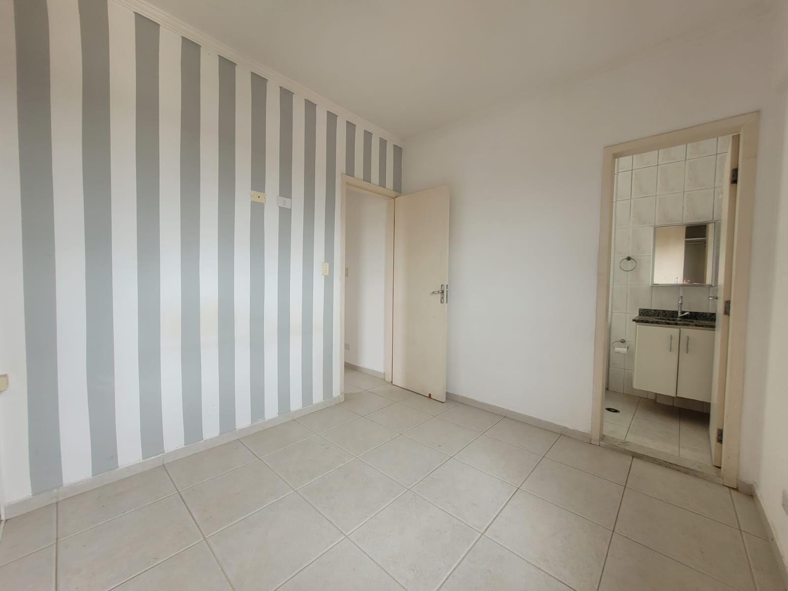 Apartamento à venda com 4 quartos, 148m² - Foto 6