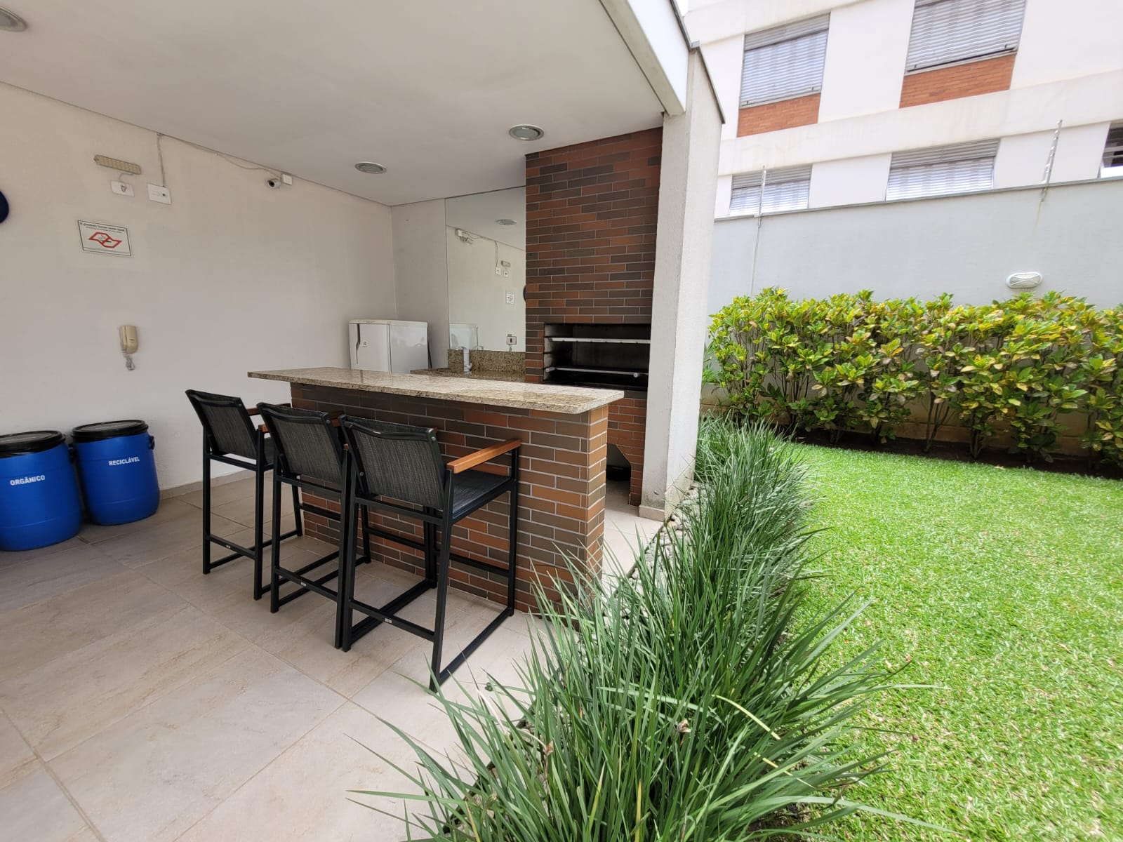 Apartamento à venda com 2 quartos, 72m² - Foto 25