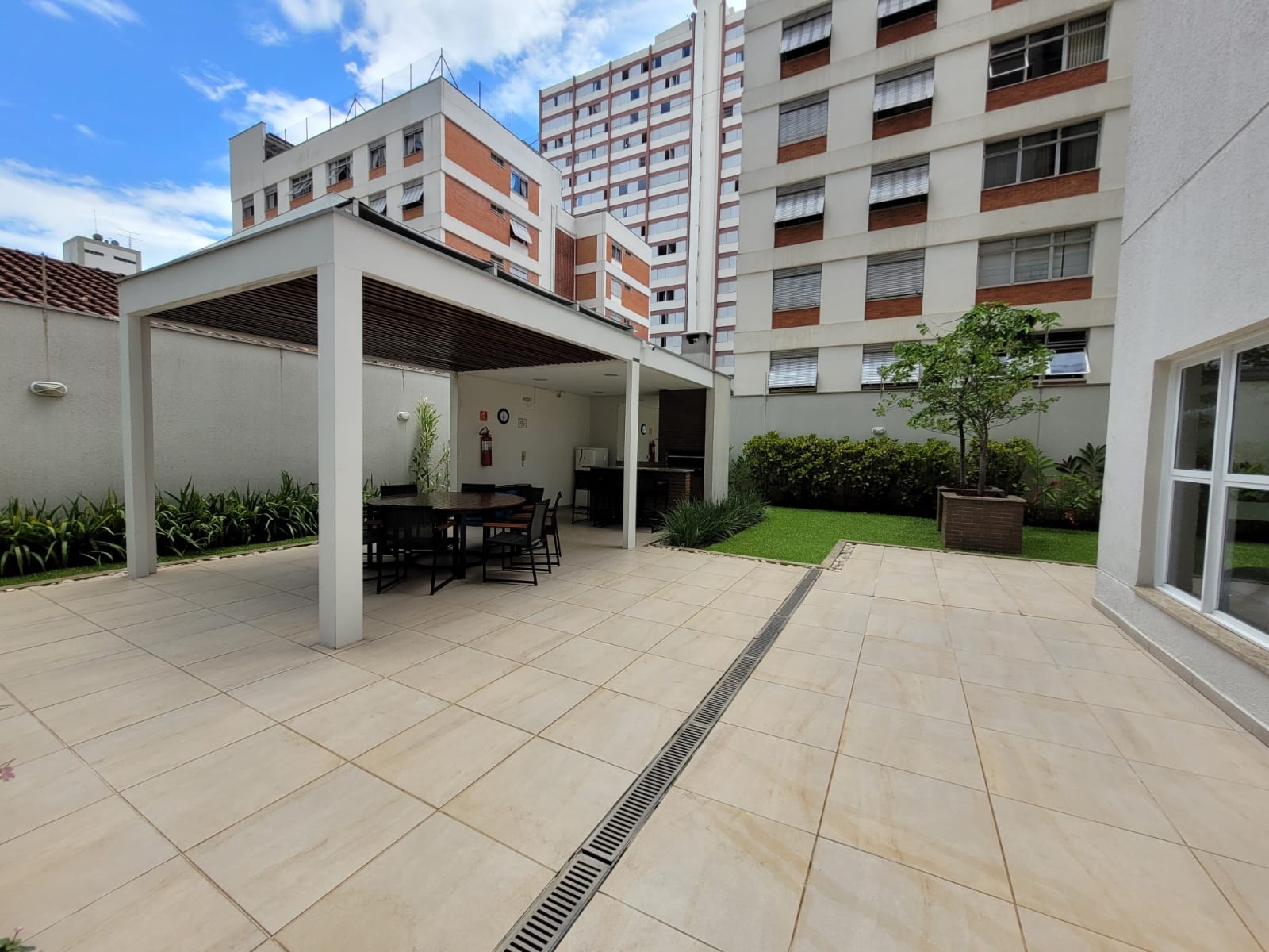 Apartamento à venda com 2 quartos, 72m² - Foto 19