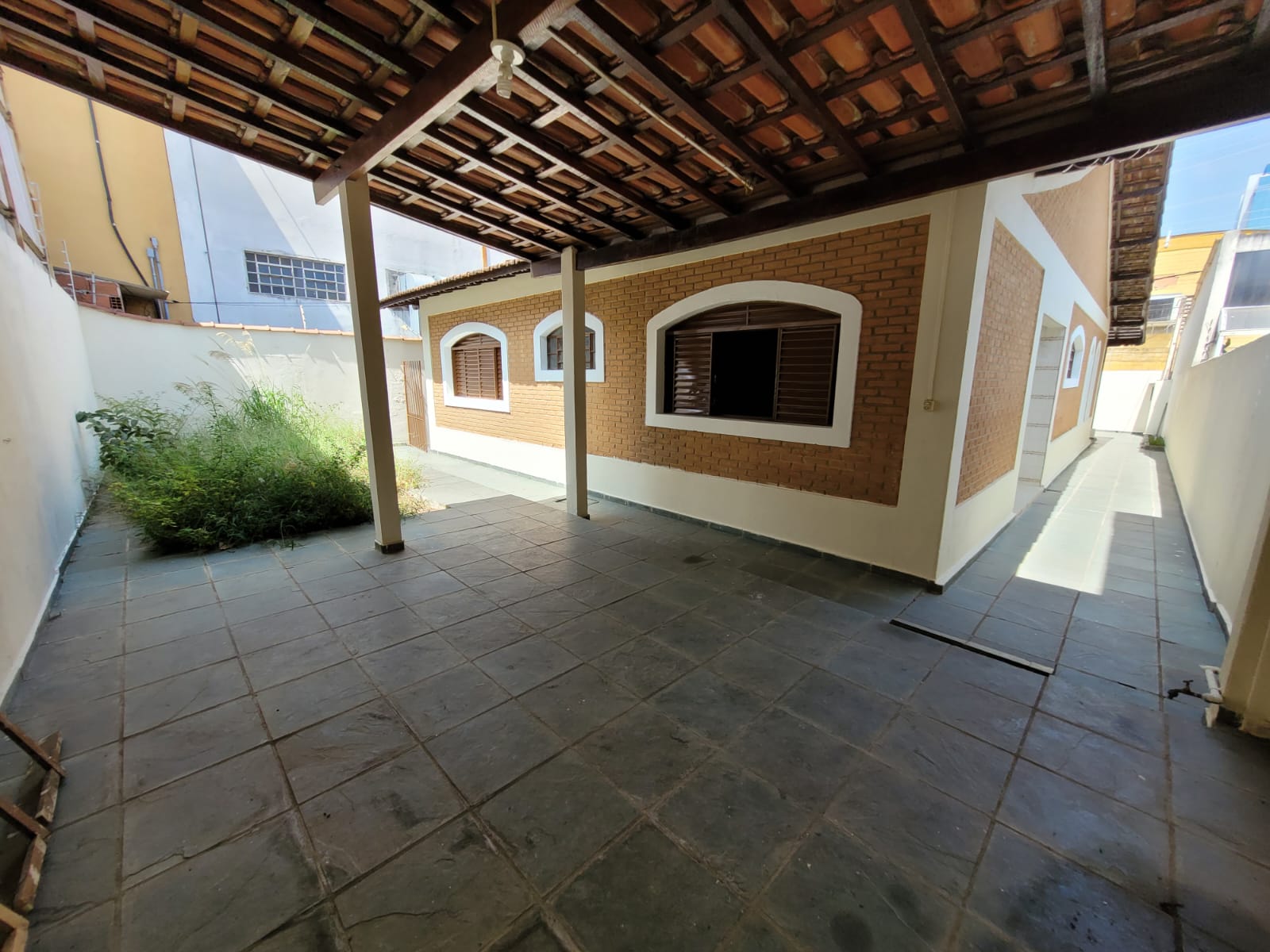 Casa à venda com 4 quartos, 250m² - Foto 8