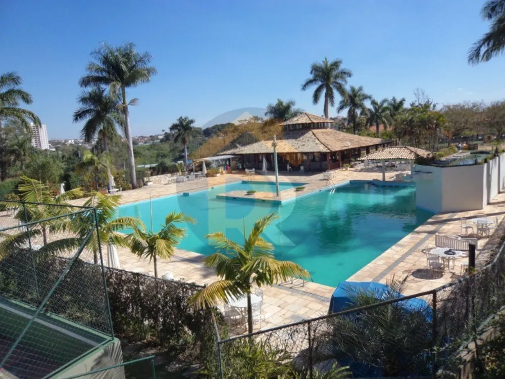 Casa, 3 quartos, 310 m² - Foto 1