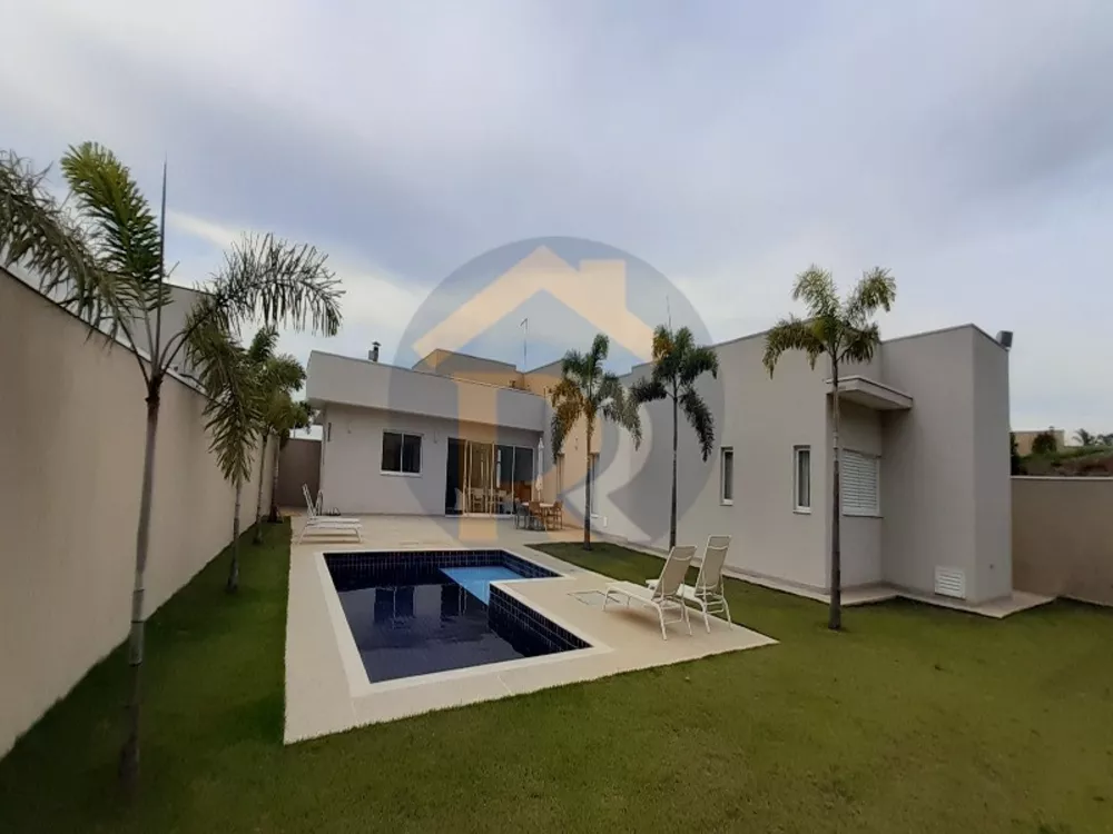 Casa à venda e aluguel com 4 quartos, 1000m² - Foto 1