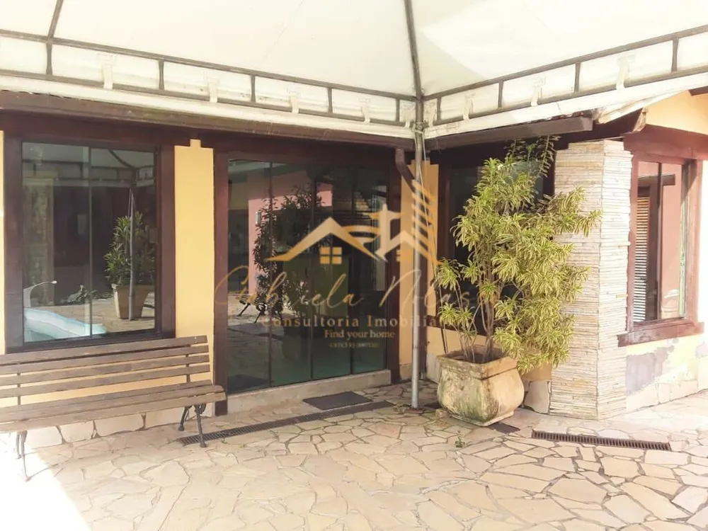 Casa, 6 quartos, 371 m² - Foto 1