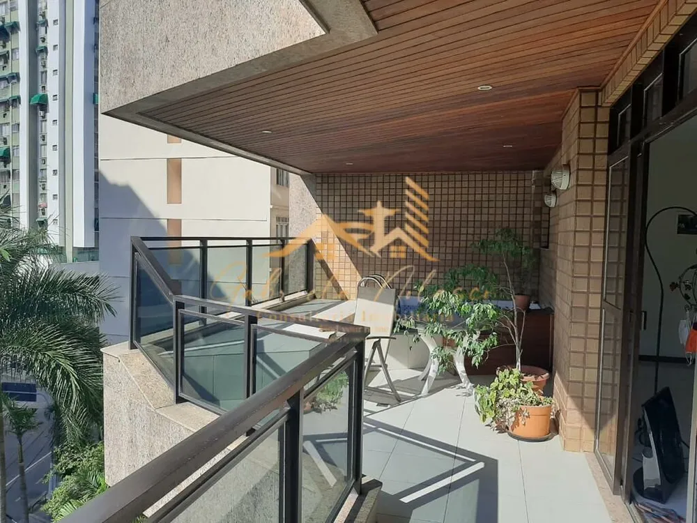 Apartamento, 4 quartos, 240 m² - Foto 1