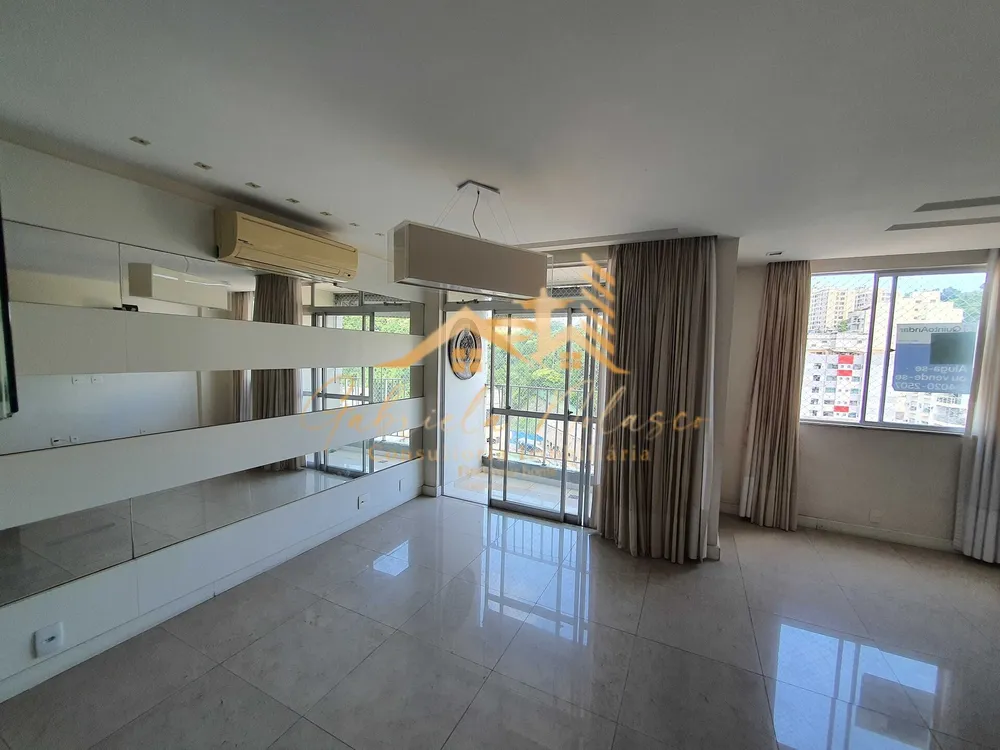Cobertura, 3 quartos, 243 m² - Foto 1