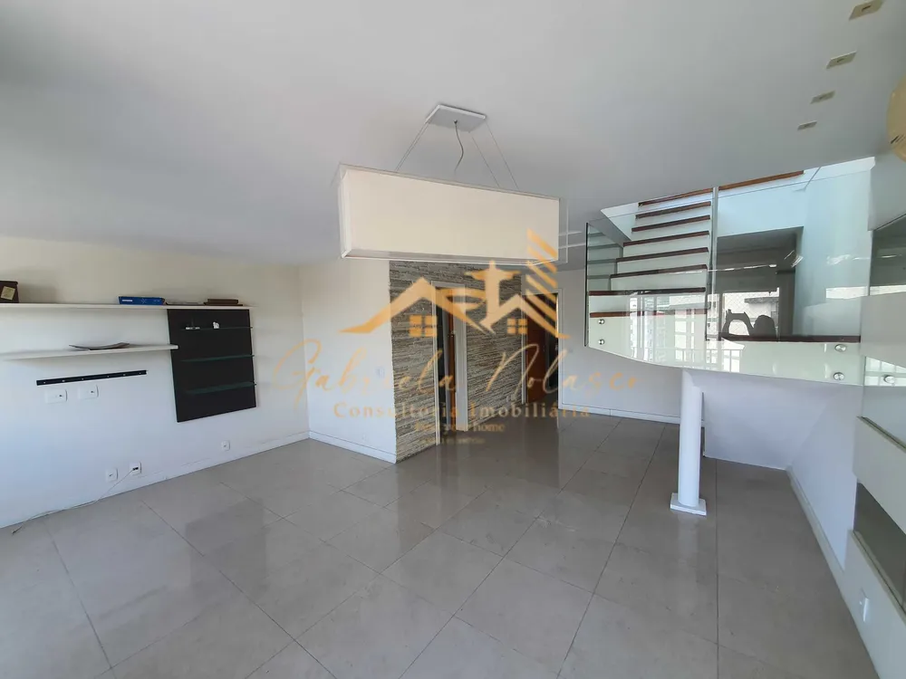 Cobertura, 3 quartos, 243 m² - Foto 2