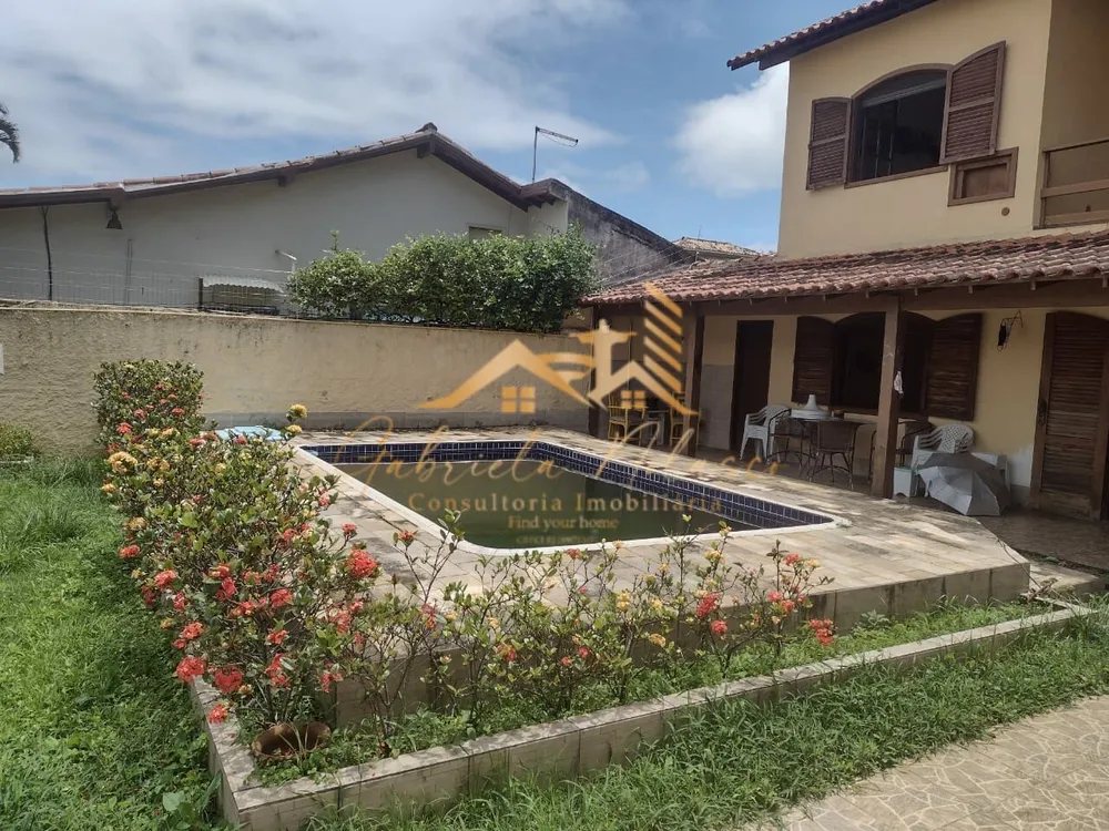 Casa, 4 quartos, 230 m² - Foto 2