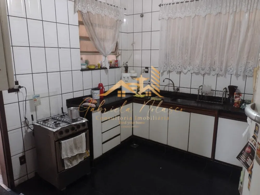 Casa, 4 quartos, 230 m² - Foto 15