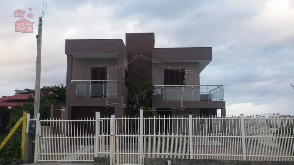 Casa, 3 quartos, 200 m² - Foto 1