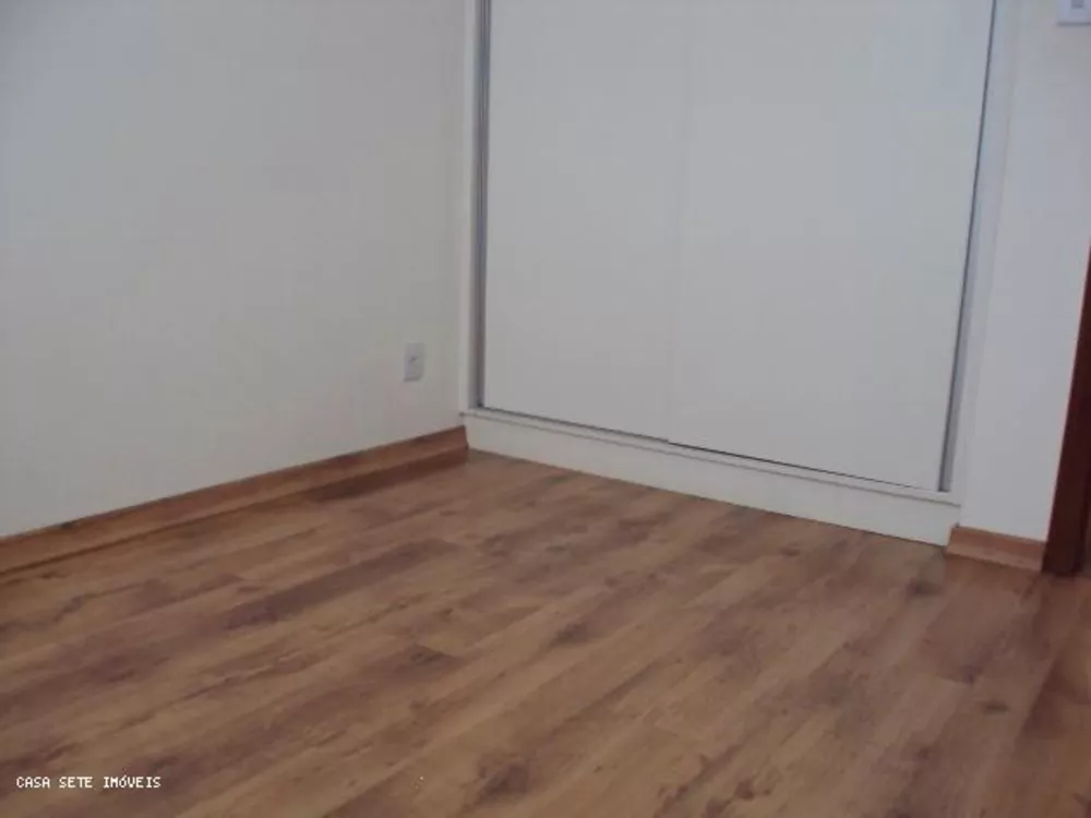 Apartamento à venda com 2 quartos, 6m² - Foto 3