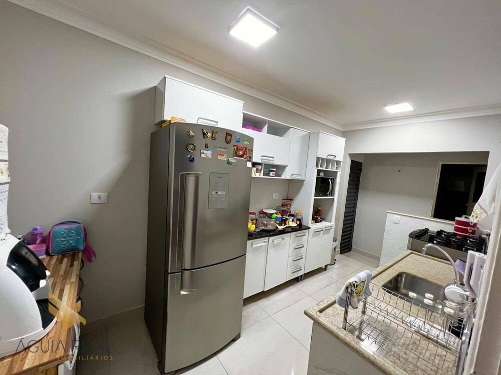 Apartamento à venda com 3 quartos, 160m² - Foto 3