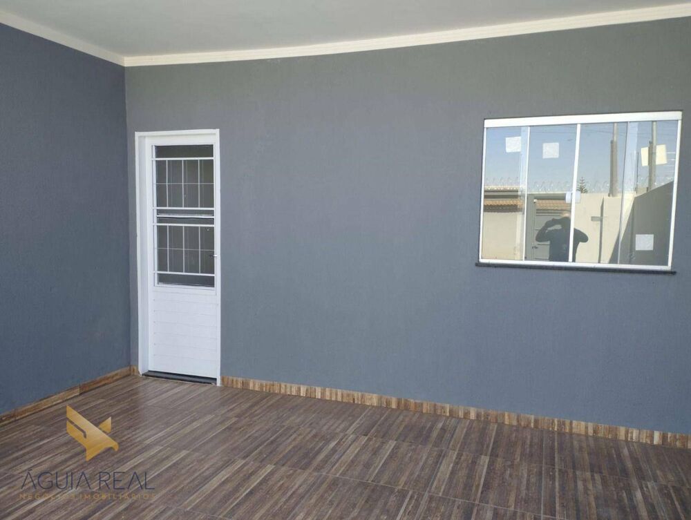Casa à venda com 3 quartos, 79m² - Foto 4