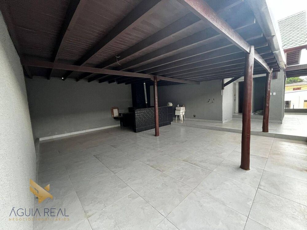 Sobrado, 5 quartos, 280 m² - Foto 1