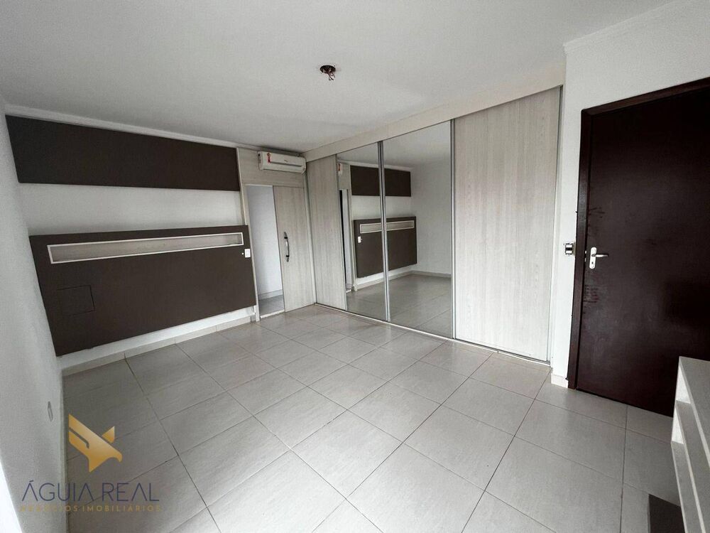 Sobrado, 5 quartos, 280 m² - Foto 3