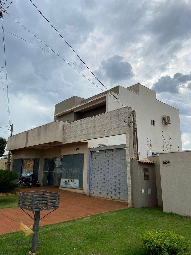Sobrado à venda com 3 quartos, 252m² - Foto 3