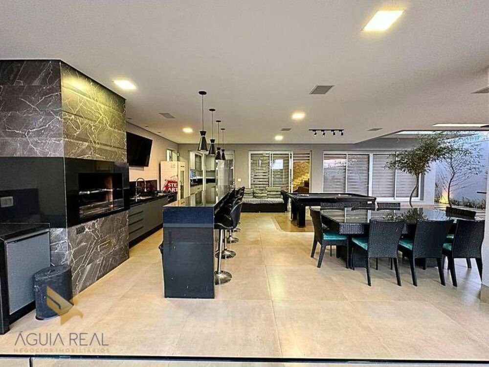 Sobrado, 4 quartos, 335 m² - Foto 4