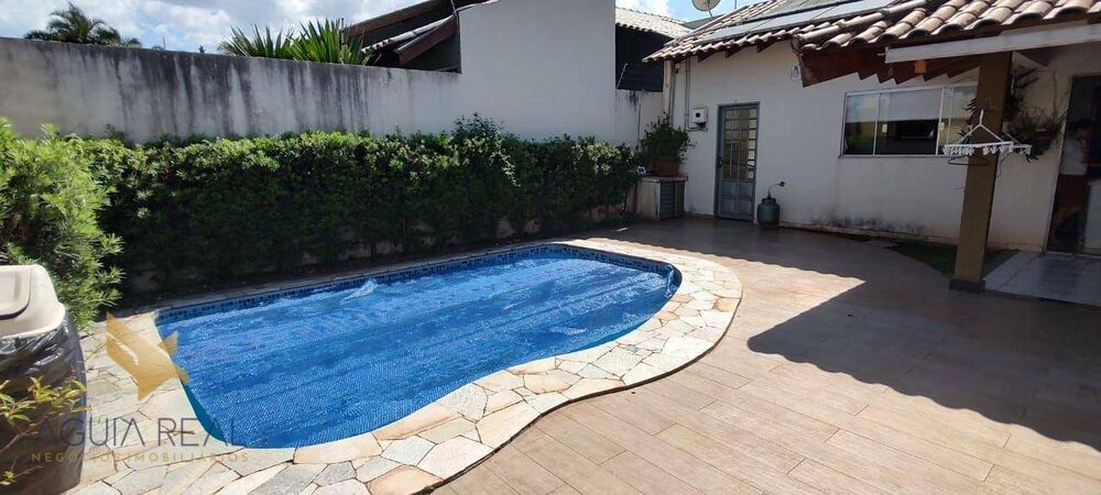 Casa à venda com 3 quartos, 165m² - Foto 8