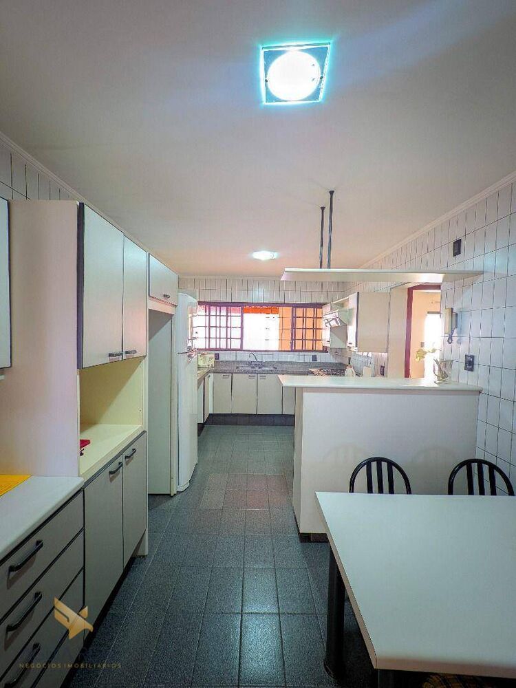 Sobrado, 4 quartos, 257 m² - Foto 5