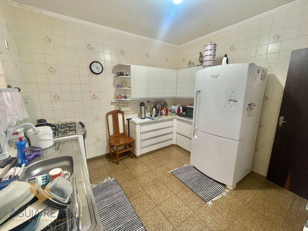 Sobrado, 4 quartos, 204 m² - Foto 2