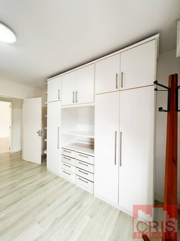 Apartamento à venda e aluguel com 3 quartos, 135m² - Foto 1
