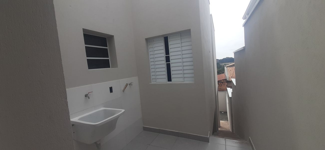 Casa à venda com 2 quartos, 90m² - Foto 7