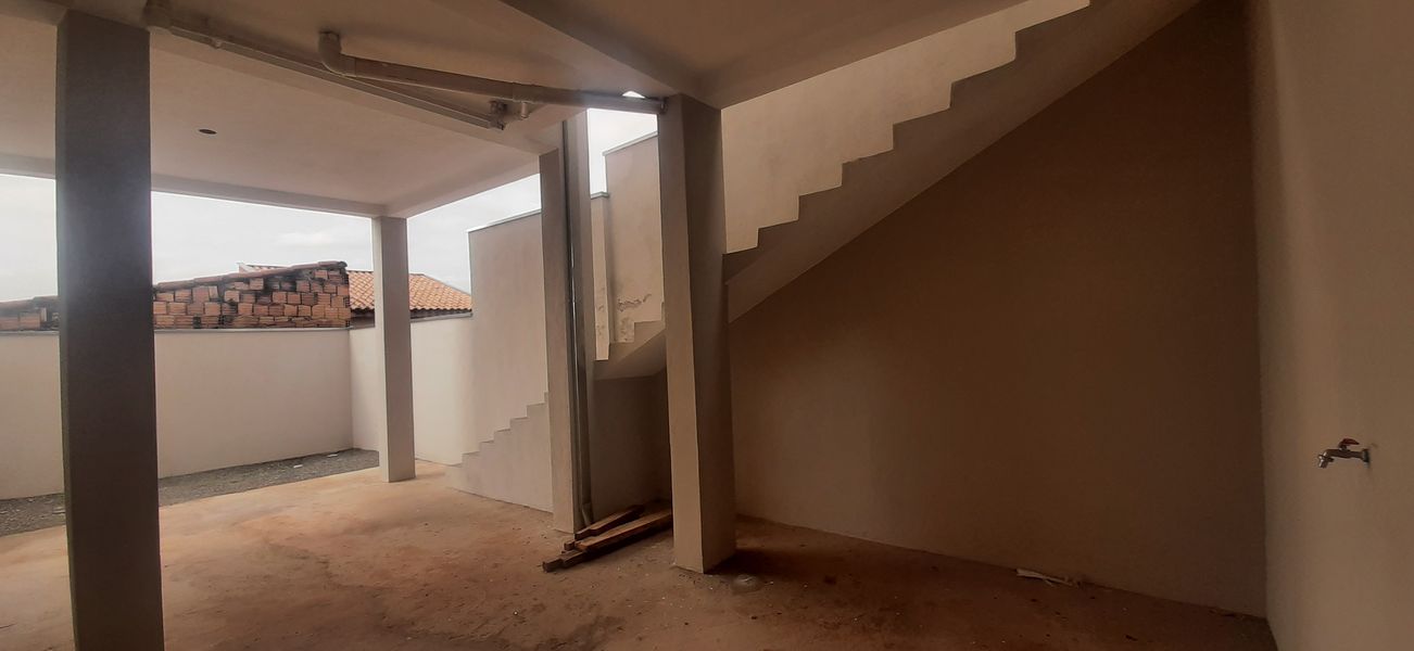 Casa à venda com 2 quartos, 90m² - Foto 16