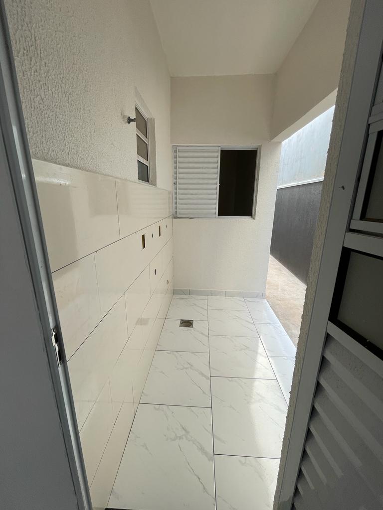 Casa à venda com 2 quartos, 59m² - Foto 6