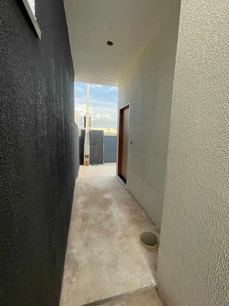 Casa à venda com 2 quartos, 59m² - Foto 2