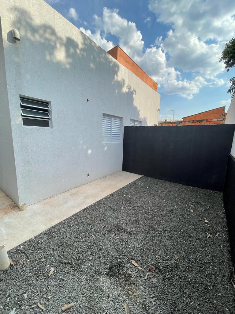 Casa à venda com 2 quartos, 59m² - Foto 4