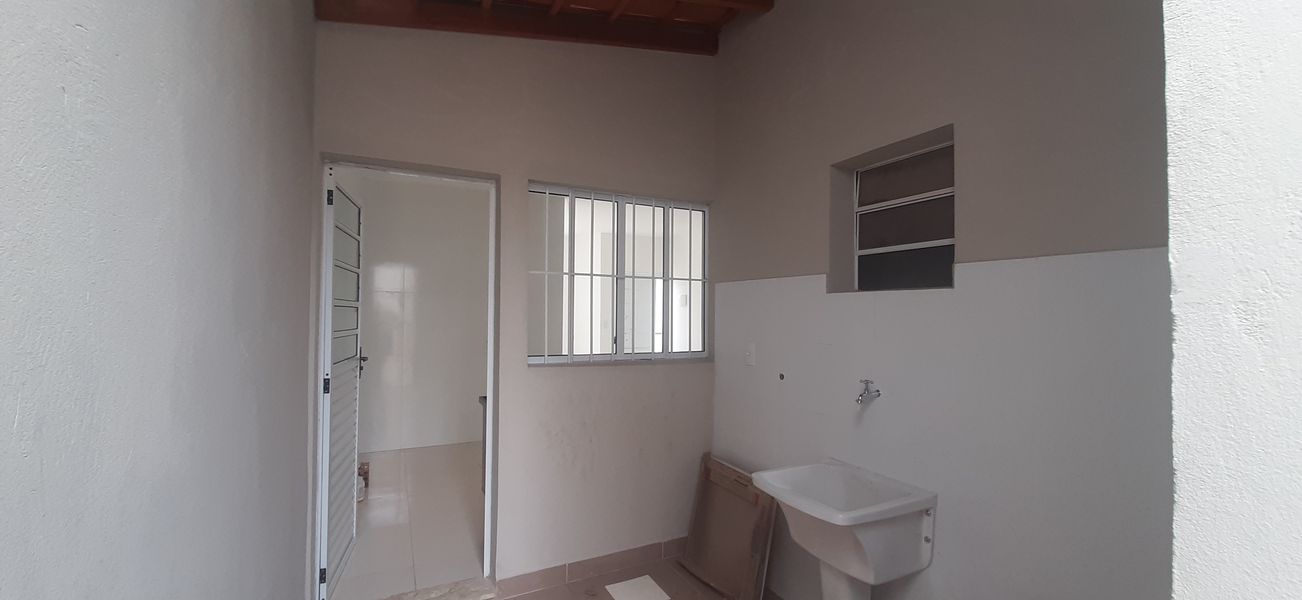 Casa à venda com 2 quartos, 80m² - Foto 9