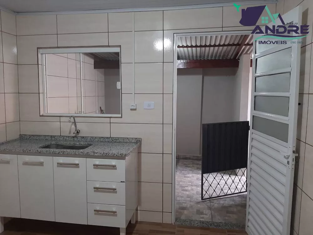 Casa à venda com 2 quartos, 93m² - Foto 12