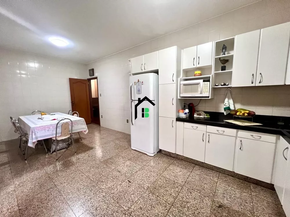 Casa à venda com 4 quartos, 507m² - Foto 17