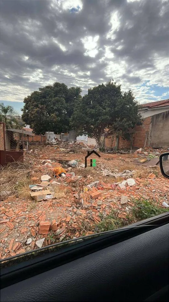 Terreno, 300 m² - Foto 1