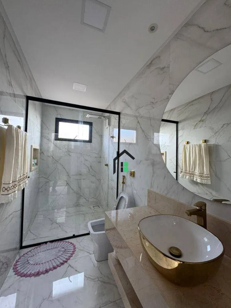 Casa, 3 quartos, 240 m² - Foto 2