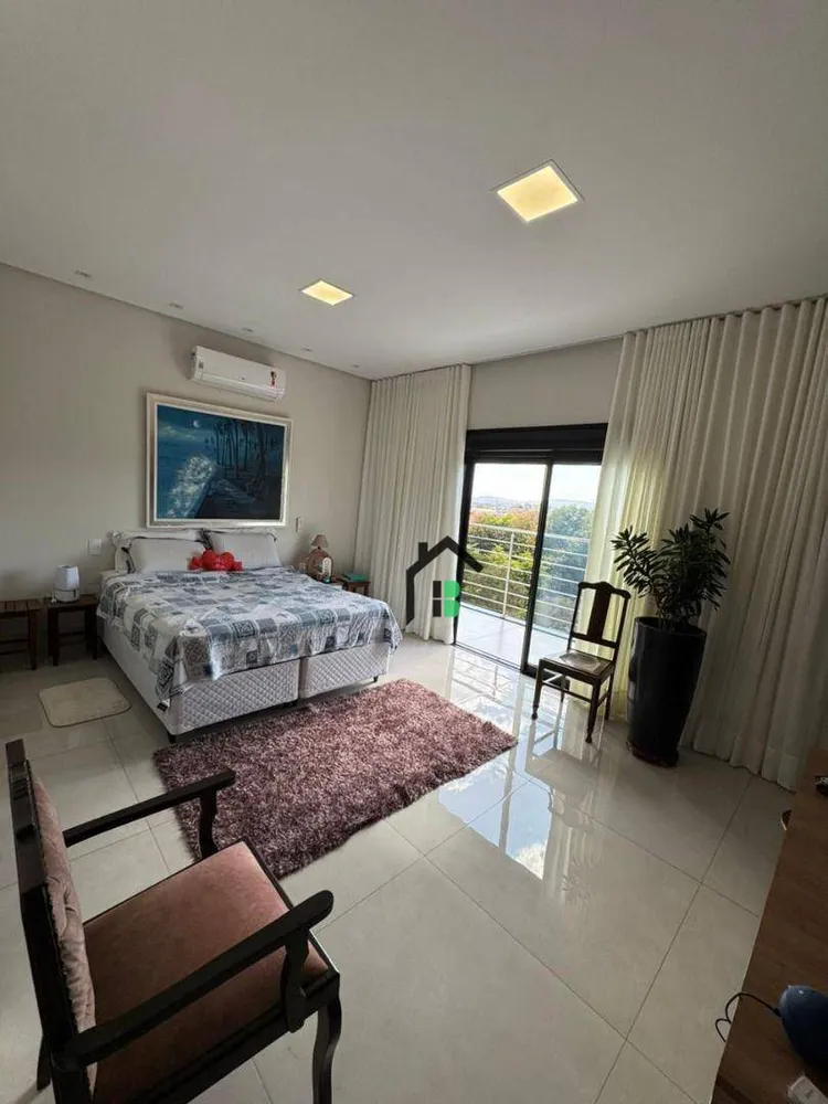 Casa, 3 quartos, 240 m² - Foto 9