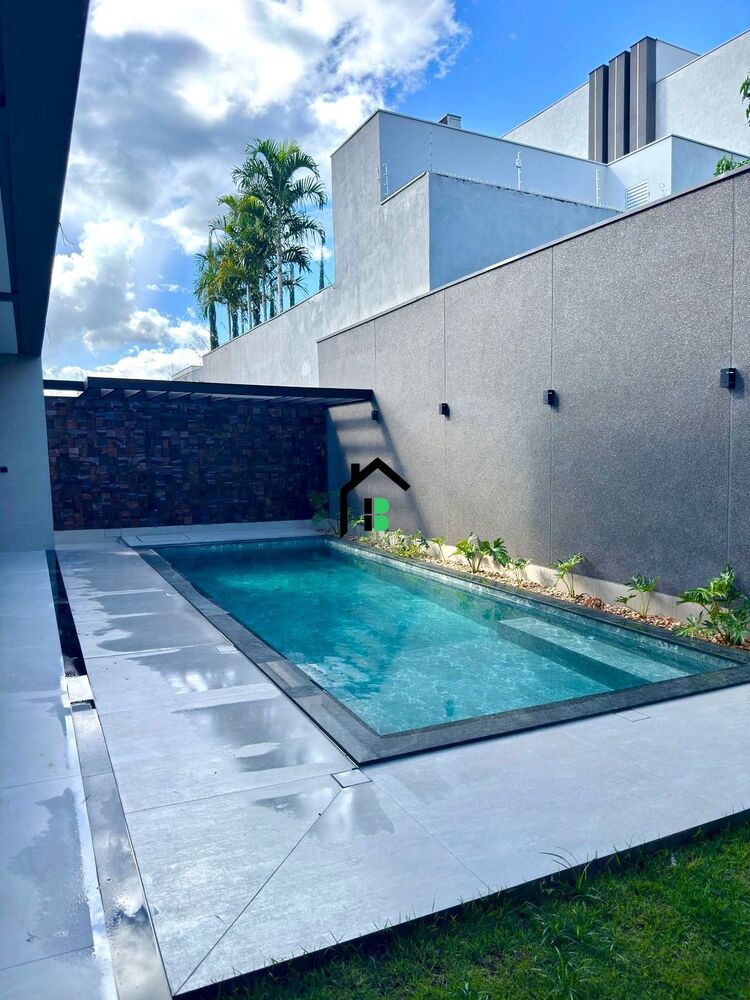 Casa à venda com 5 quartos, 434m² - Foto 2