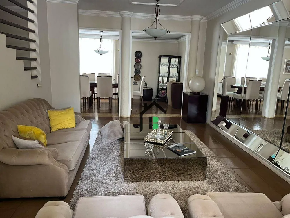 Apartamento, 3 quartos, 160 m² - Foto 1
