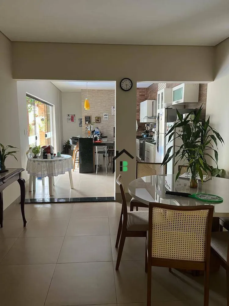 Casa, 4 quartos, 237 m² - Foto 12