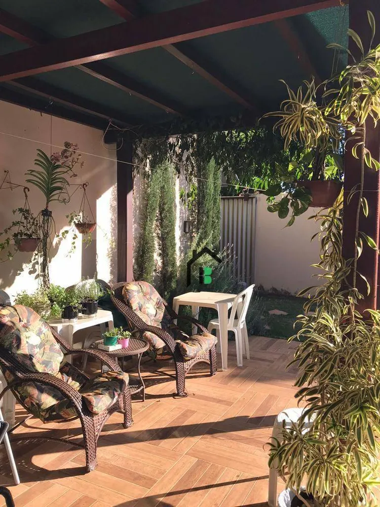 Casa, 4 quartos, 237 m² - Foto 4