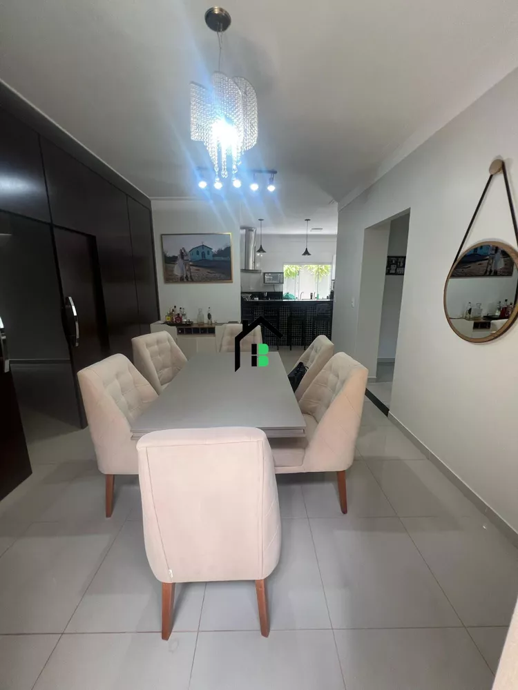 Casa à venda com 3 quartos, 220m² - Foto 5