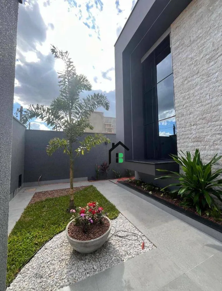 Casa, 3 quartos, 218 m² - Foto 1