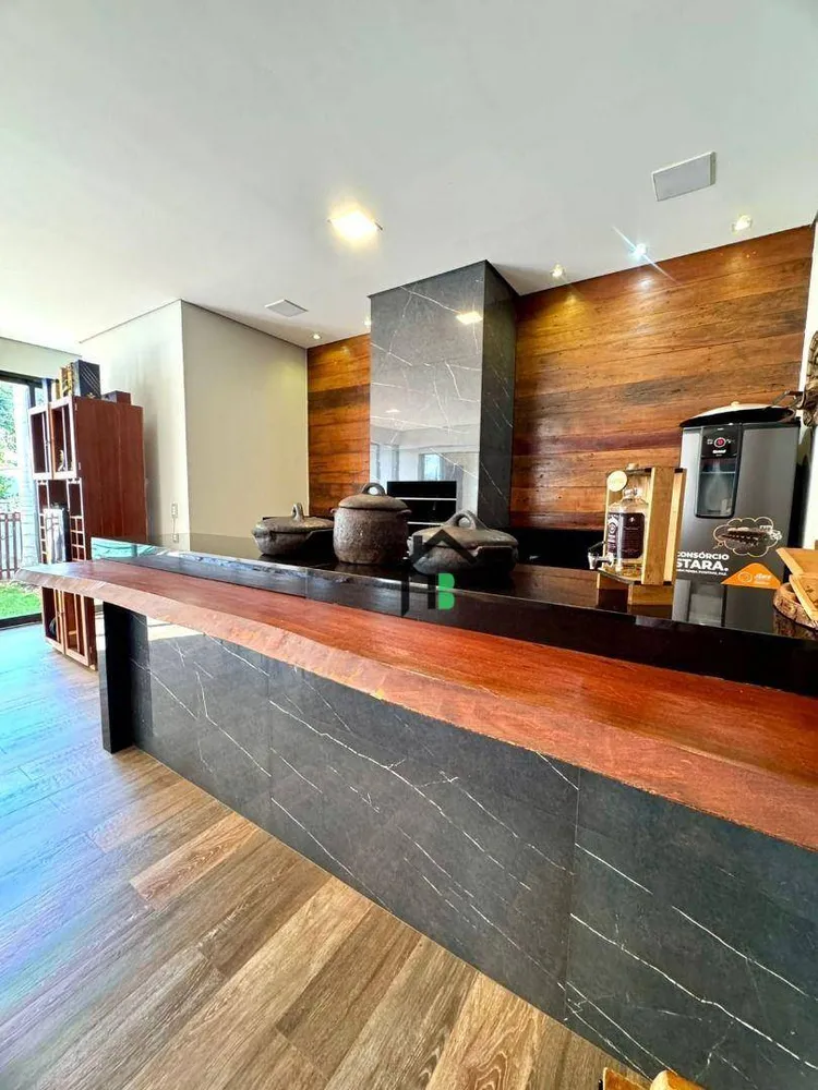 Casa, 4 quartos, 282 m² - Foto 4