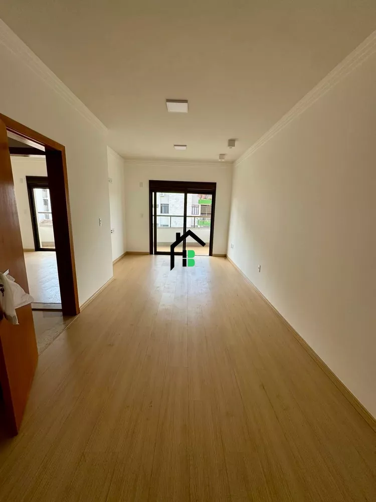 Apartamento à venda com 3 quartos, 148m² - Foto 1