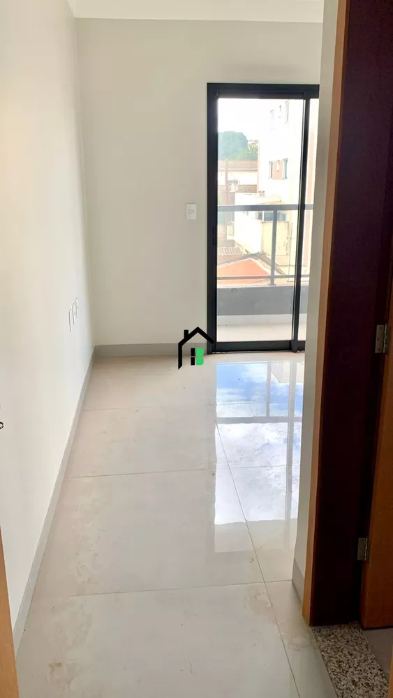 Apartamento à venda com 2 quartos, 62m² - Foto 4