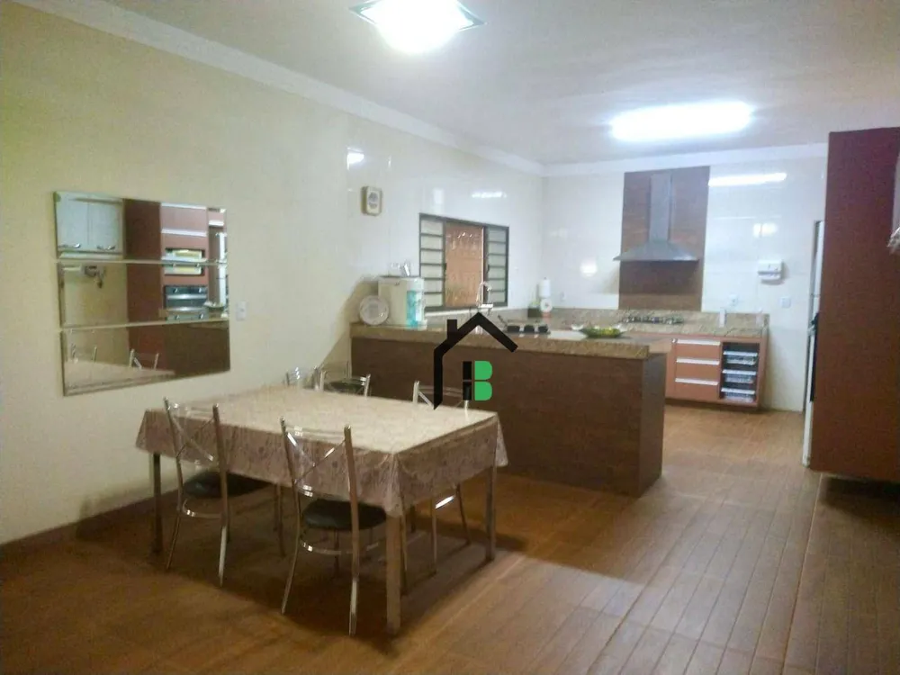 Chácara, 3 quartos, 1500 m² - Foto 11