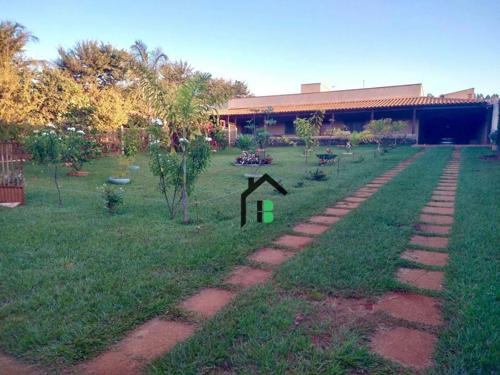 Chácara, 3 quartos, 1500 m² - Foto 4