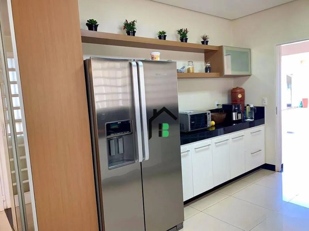 Casa, 3 quartos, 270 m² - Foto 12