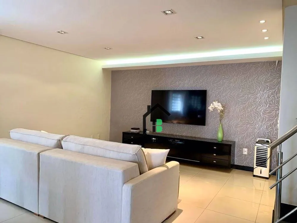 Casa, 3 quartos, 270 m² - Foto 8