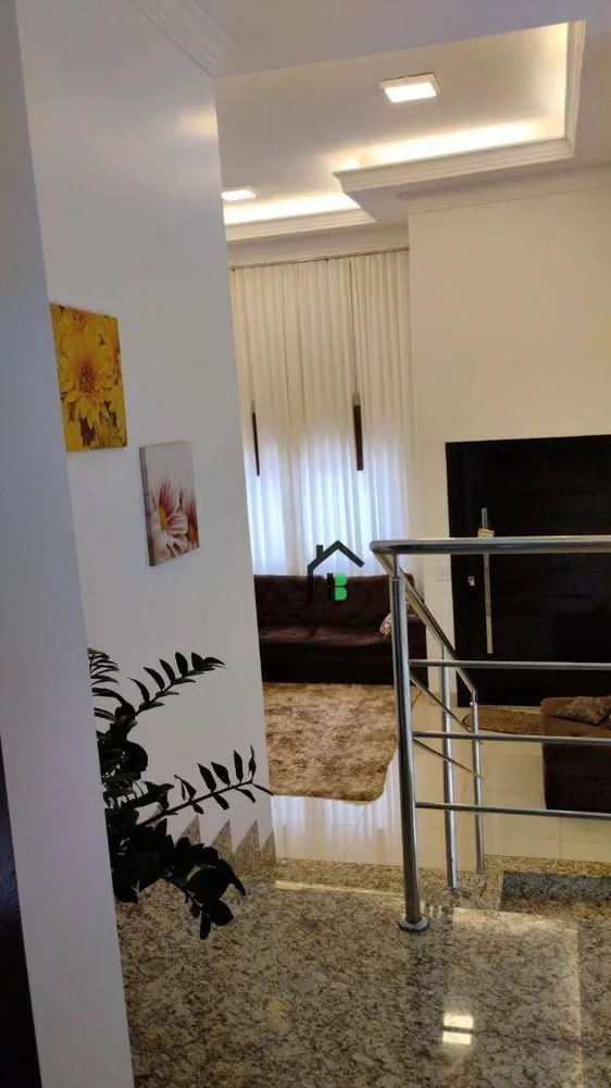 Casa, 4 quartos, 226 m² - Foto 9