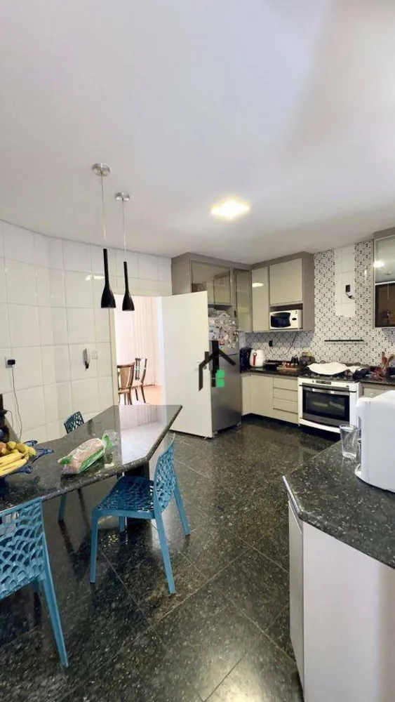 Casa, 3 quartos, 218 m² - Foto 9